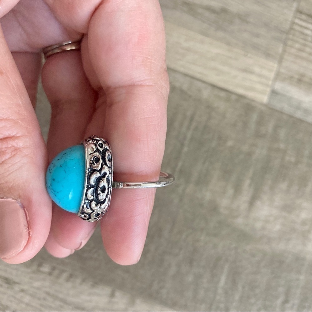 Turquoise stone statement silver ring - Picture 11 of 16